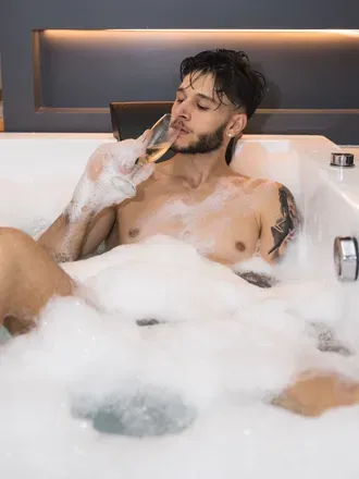 OnlyFans account  mirkodigiulio avatar 1