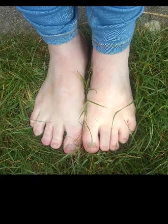 OnlyFans cuenta tootsietoes9085 header 2