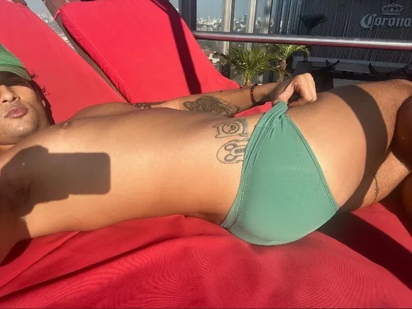 OnlyFans cuenta kingandrez header 2