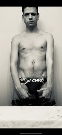 OnlyFans cuenta hung.lover6969 header 2