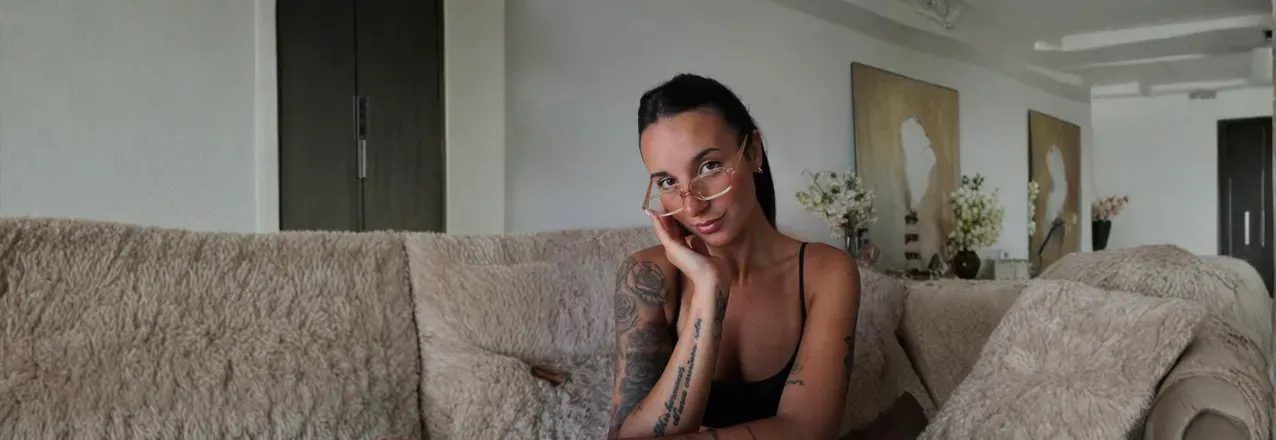 OnlyFans cuenta coraliey header 2
