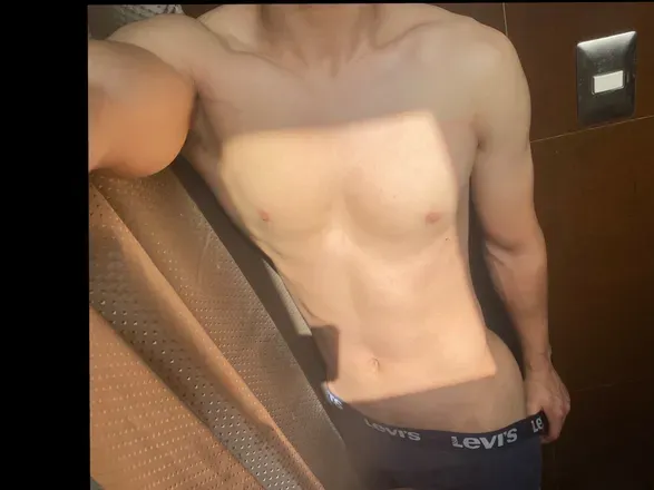 OnlyFans cuenta curiousboyyy avatar 1