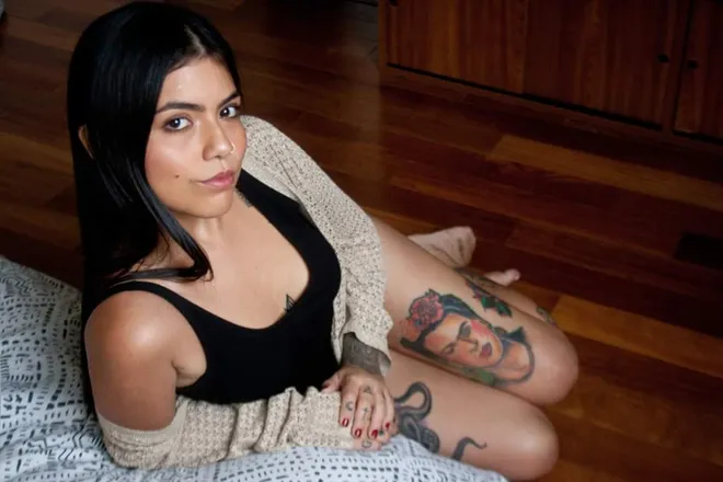 OnlyFans cuenta kimstonne header 2