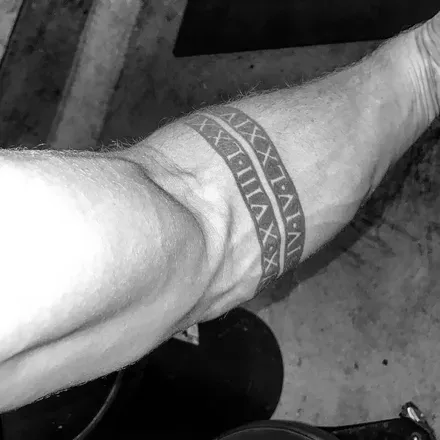 OnlyFans cuenta mikeymcrob header 2