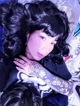 OnlyFans cuenta r95905951roxane header 2