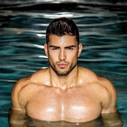 OnlyFans cuenta mario8585 header 2