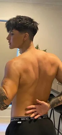 OnlyFans cuenta frenchkissdiss header 2