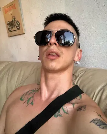 OnlyFans cuenta lazul1 avatar 1