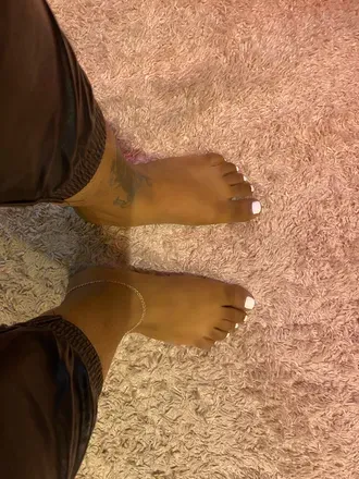 OnlyFans cuenta feetmenow33 avatar 1