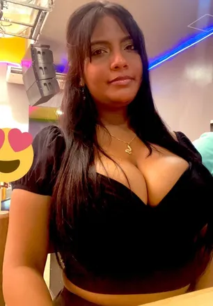 OnlyFans cuenta ebonyshantal header 2