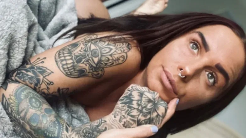 OnlyFans cuenta si_apey header 2