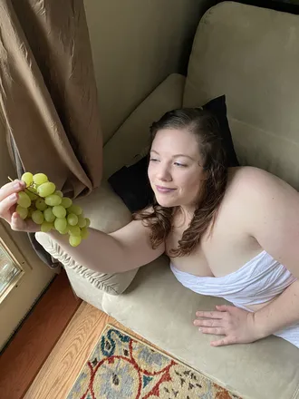 OnlyFans account  nerdygirlnextdoor33 header 2