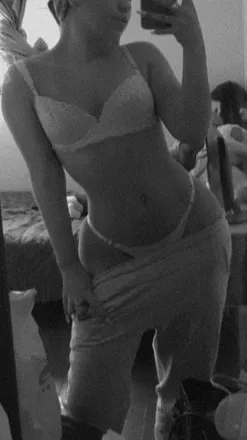 OnlyFans cuenta hoodgirl666 header 2