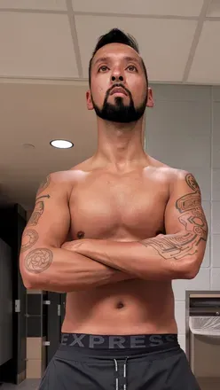OnlyFans cuenta kallmecris avatar 1