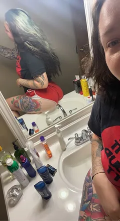 OnlyFans account  suncheyn3 header 2