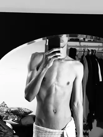 OnlyFans cuenta xxx401800 header 2
