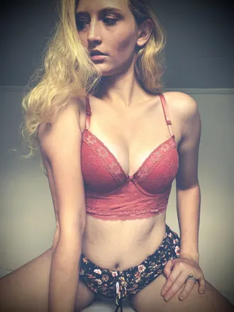 OnlyFans cuenta nikki_honey_420_free avatar 1