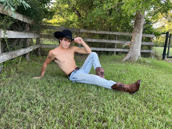 OnlyFans cuenta u255225044 header 2