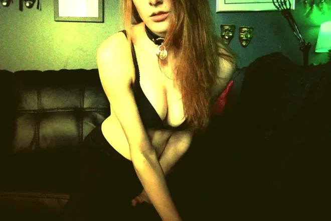 OnlyFans account  gingybish header 2