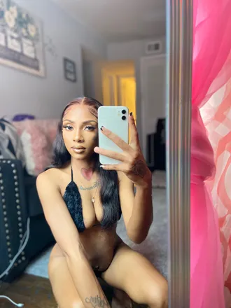 OnlyFans cuenta darealbomaine header 2