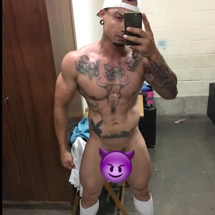 OnlyFans cuenta hotmaumau header 2