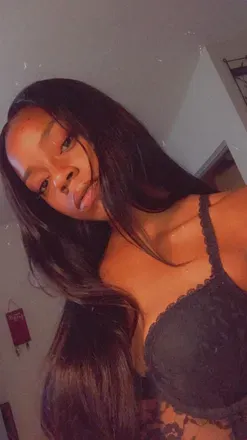 OnlyFans cuenta lovingkiaa header 2