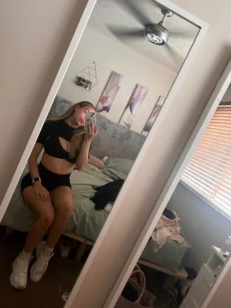 OnlyFans cuenta caityy123 header 2