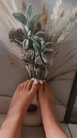 OnlyFans cuenta ulovefeet20 header 2