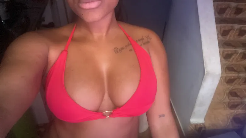 OnlyFans cuenta julypecas header 2