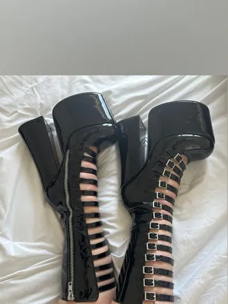 OnlyFans cuenta goddessvampvera header 2