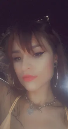 OnlyFans cuenta kissingprettykittyxo header 2