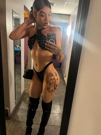 OnlyFans cuenta exotic_2luna header 2