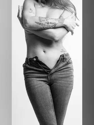 OnlyFans account  betweentheanchors header 2