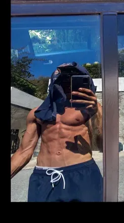 OnlyFans cuenta vvsvgs avatar 1