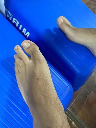 OnlyFans account  malefeetcontentarg header 2