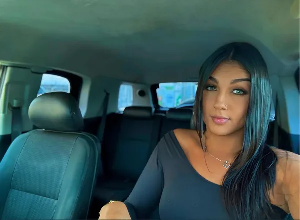 OnlyFans cuenta realkhloeblanco header 2