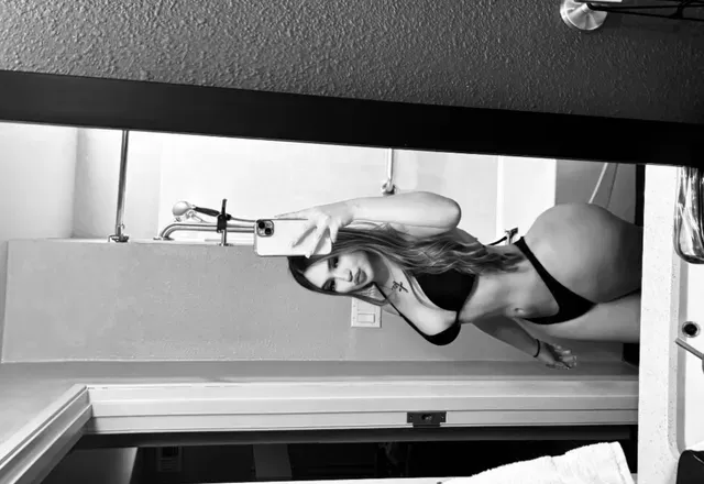 OnlyFans cuenta j2kckiex0 header 2