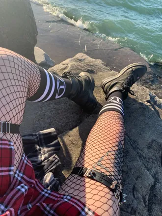 OnlyFans cuenta rubysstoned header 2