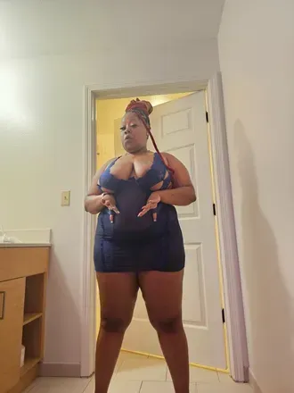 OnlyFans cuenta juicybabe28 avatar 1
