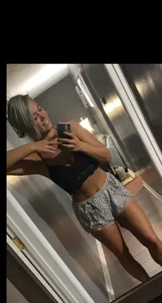OnlyFans cuenta mommamik avatar 1