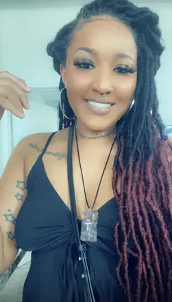 OnlyFans account  mooka913 avatar 1