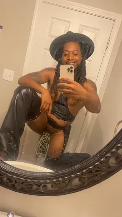 OnlyFans cuenta kcvalentino_24 avatar 1