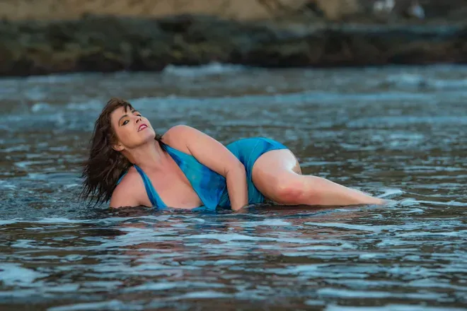OnlyFans cuenta montse_swinger header 2
