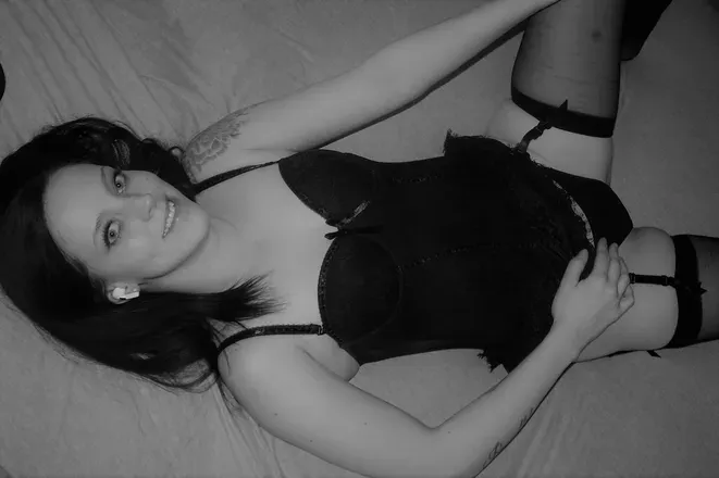 OnlyFans cuenta elliemay225 header 2
