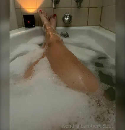 OnlyFans cuenta kendralambert header 2