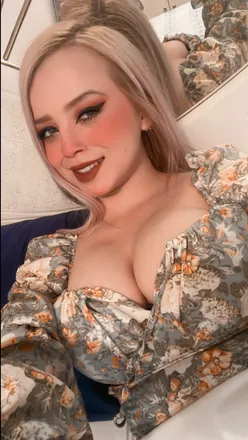 OnlyFans cuenta estherdeanda header 2