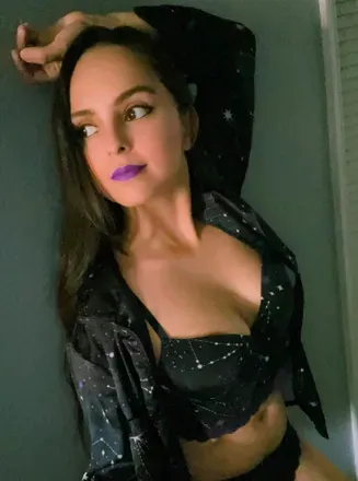 OnlyFans cuenta qveenkarmin avatar 1