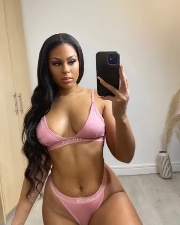 OnlyFans cuenta lailarebel header 2