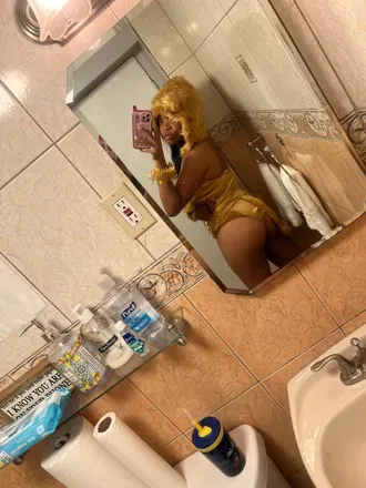 OnlyFans account  bubbleyumtay avatar 1