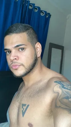 OnlyFans cuenta l_franquizv header 2
